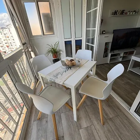 Lucia - Family, Friends & Fun Pet Friendly Appartement Málaga